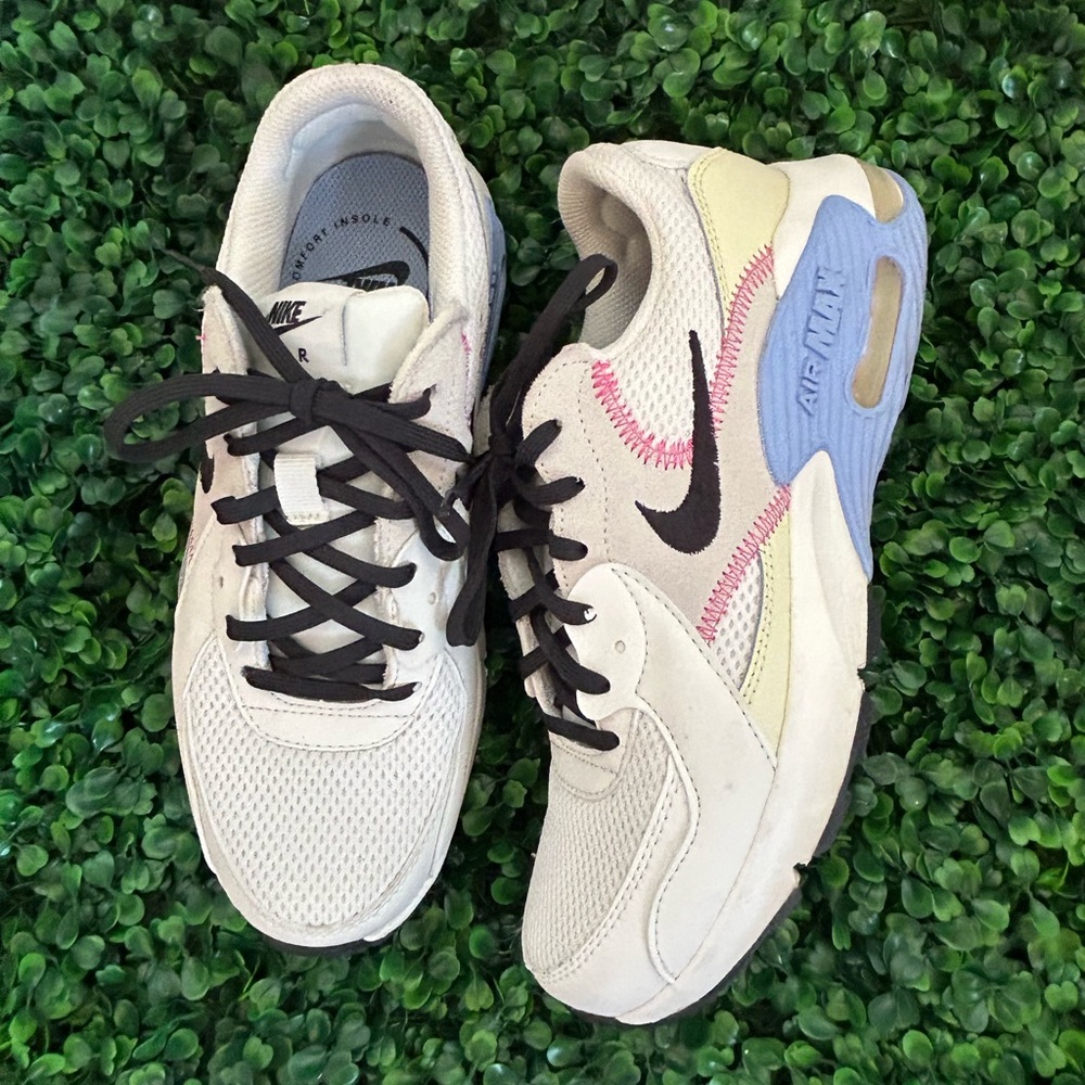 Nike Air Max Excee Sneaker size 7.5